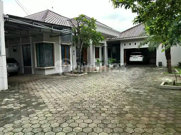 Rumah Super Luas Pinggir Jalan Pepaya Raya Jagakarsa