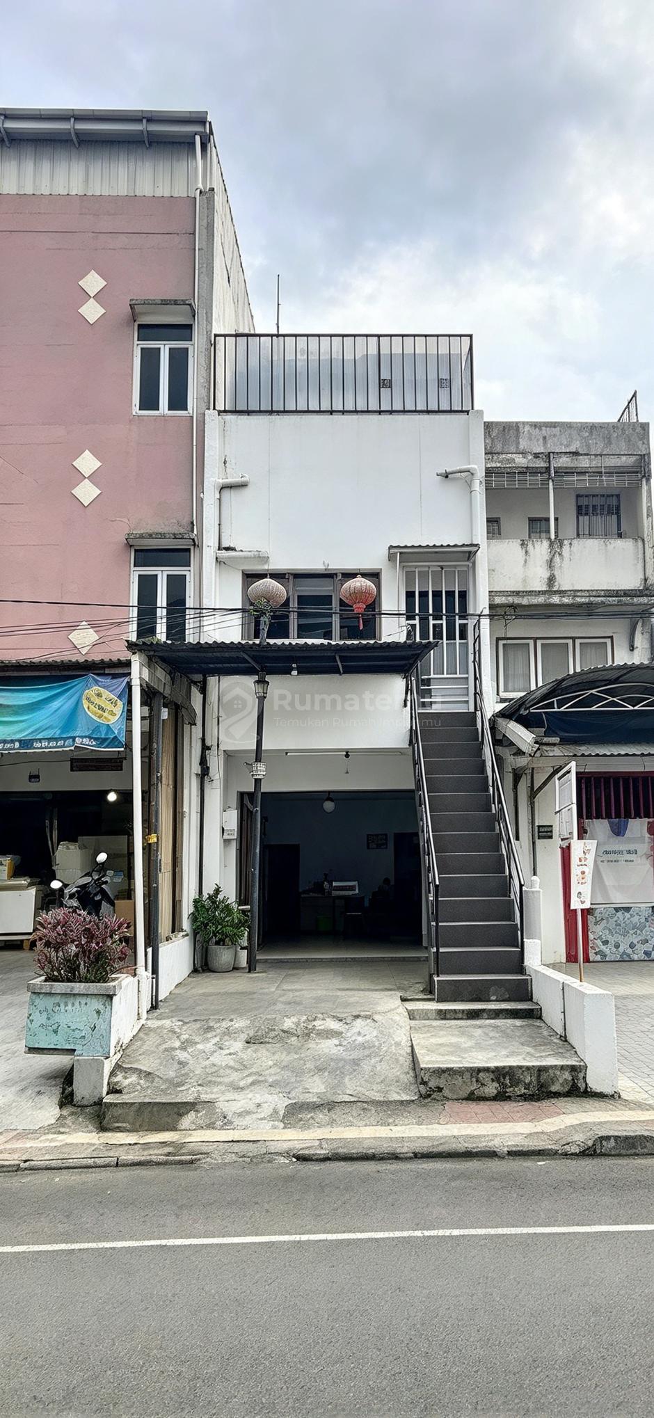 Dijual Ruko 3 Lantai di Pagarsih Pusat Kota Bandung