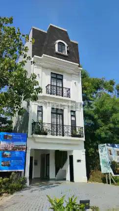 Rumah Baru American Classic Dalam Cluster
