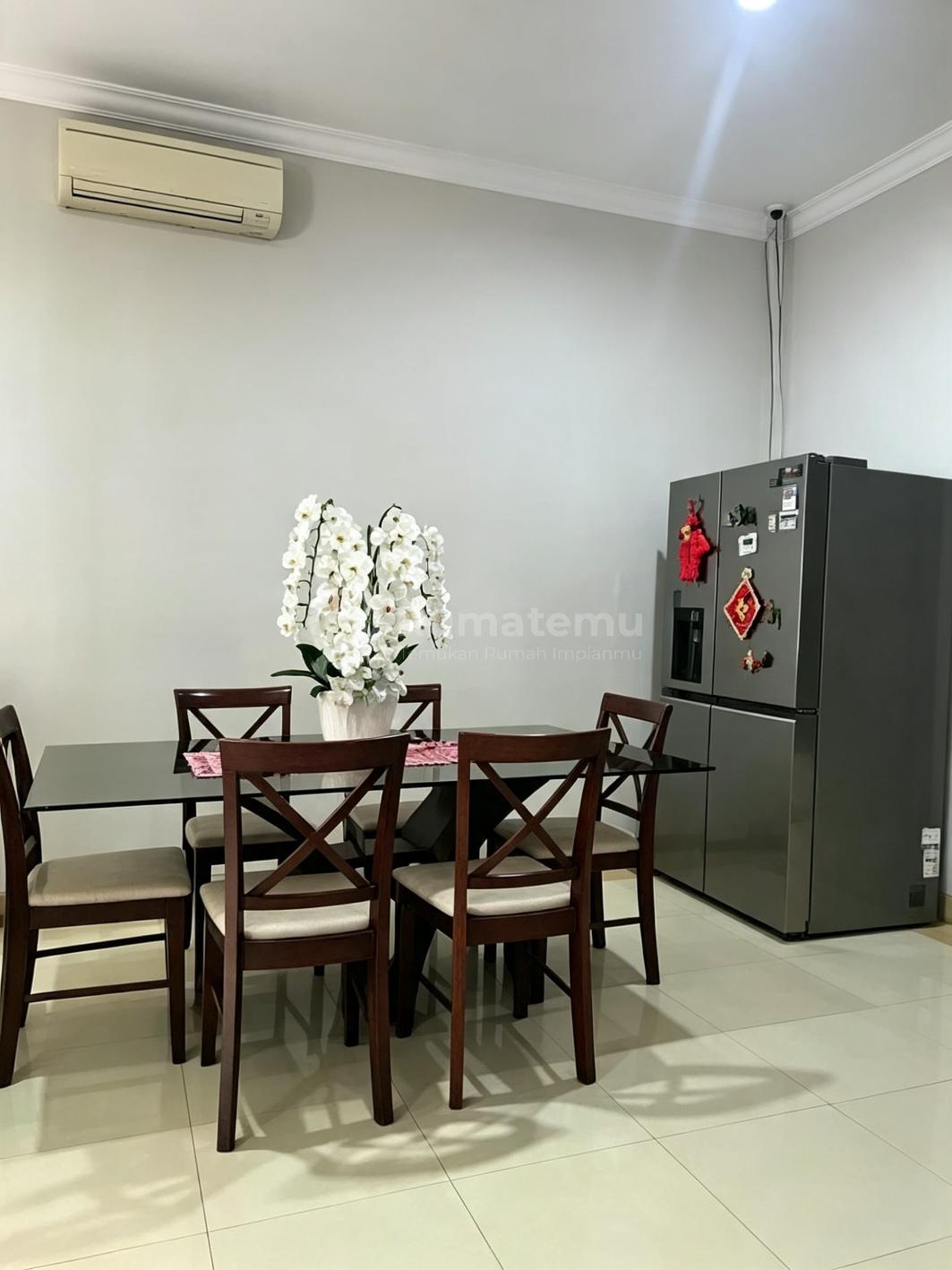 Rumah di Alexandrite Full Furnished Depan Mall Summarecon