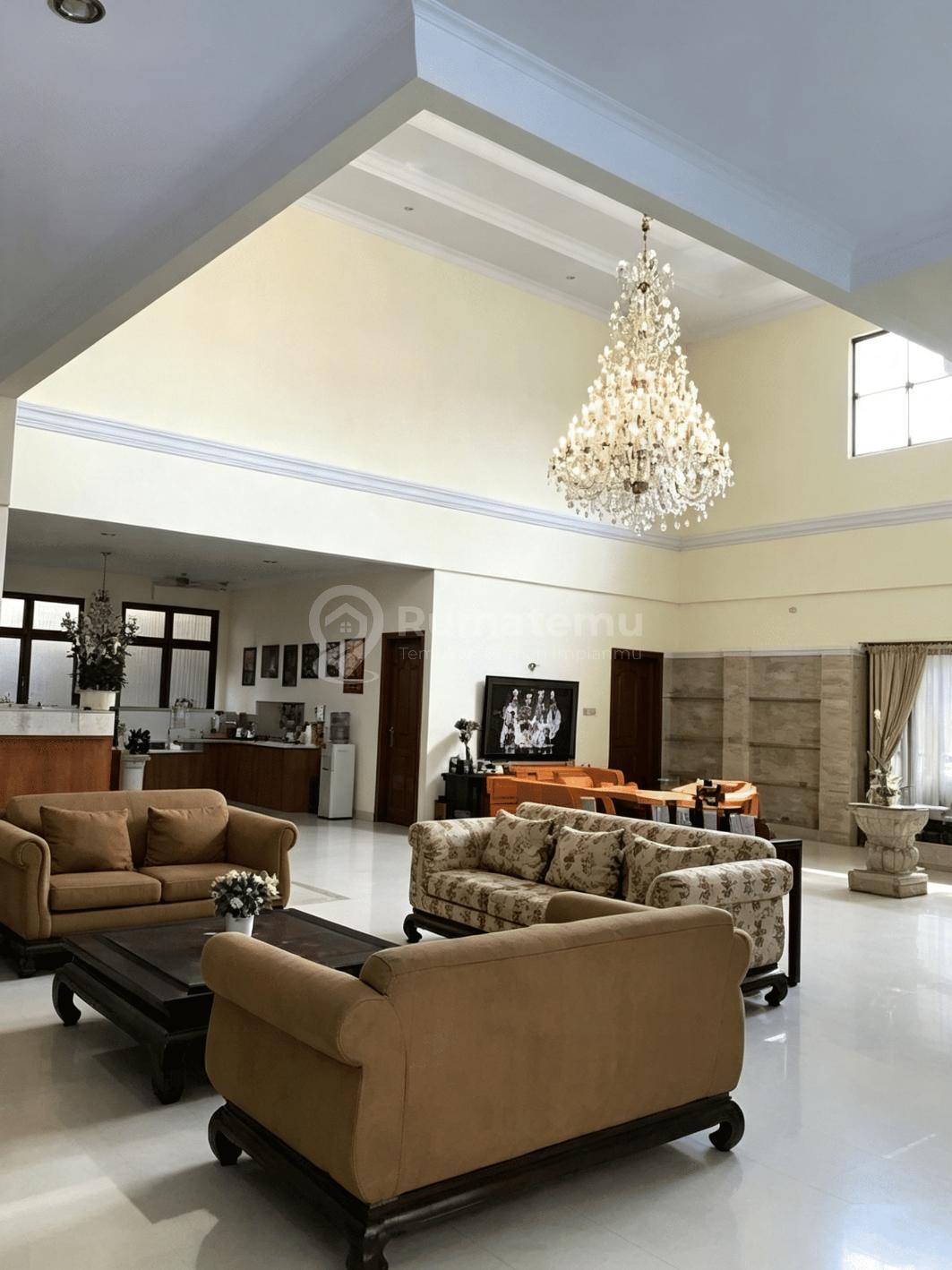 Rumah Menteng Daerah Elit Turun Harga Dari 30 M Menjadi 22 M