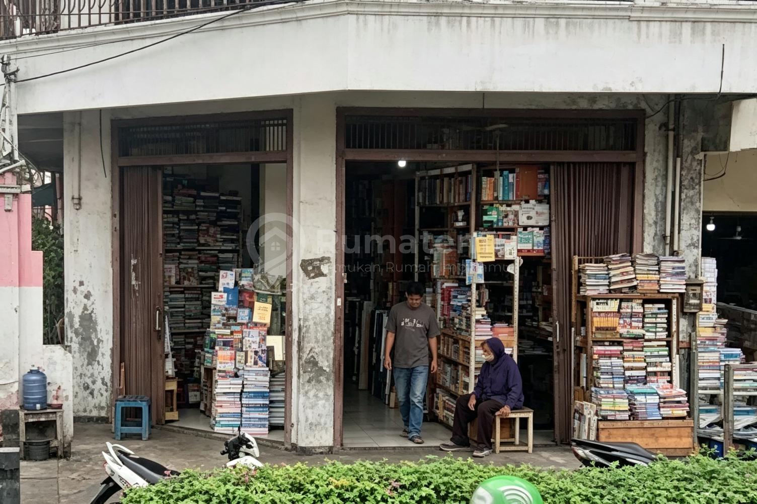 Sewa ruko di pinggir jalan dengan 1 lantai ruko super strategis di Kramat, Kwitang, Sene