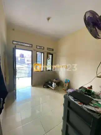Rumah Bagus Tanah Luas Lokasi Strategis di Kalisari Cijantung