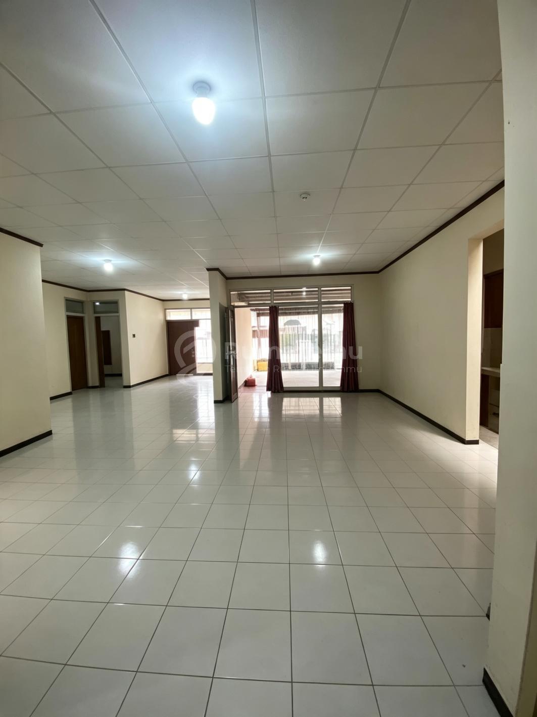 Sewa rumah minimalis di Duren Sawit, Pondok Kopi, Jakarta Timur