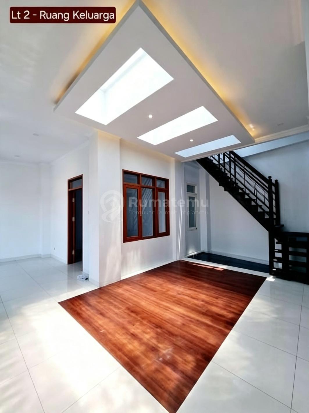Jual Rumah Baru Kiaracondong Dekat Mall Tenth Avenue Bandung