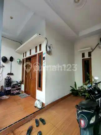 Rumah Poris Indah Blok G 2 lantai Under 1 M
