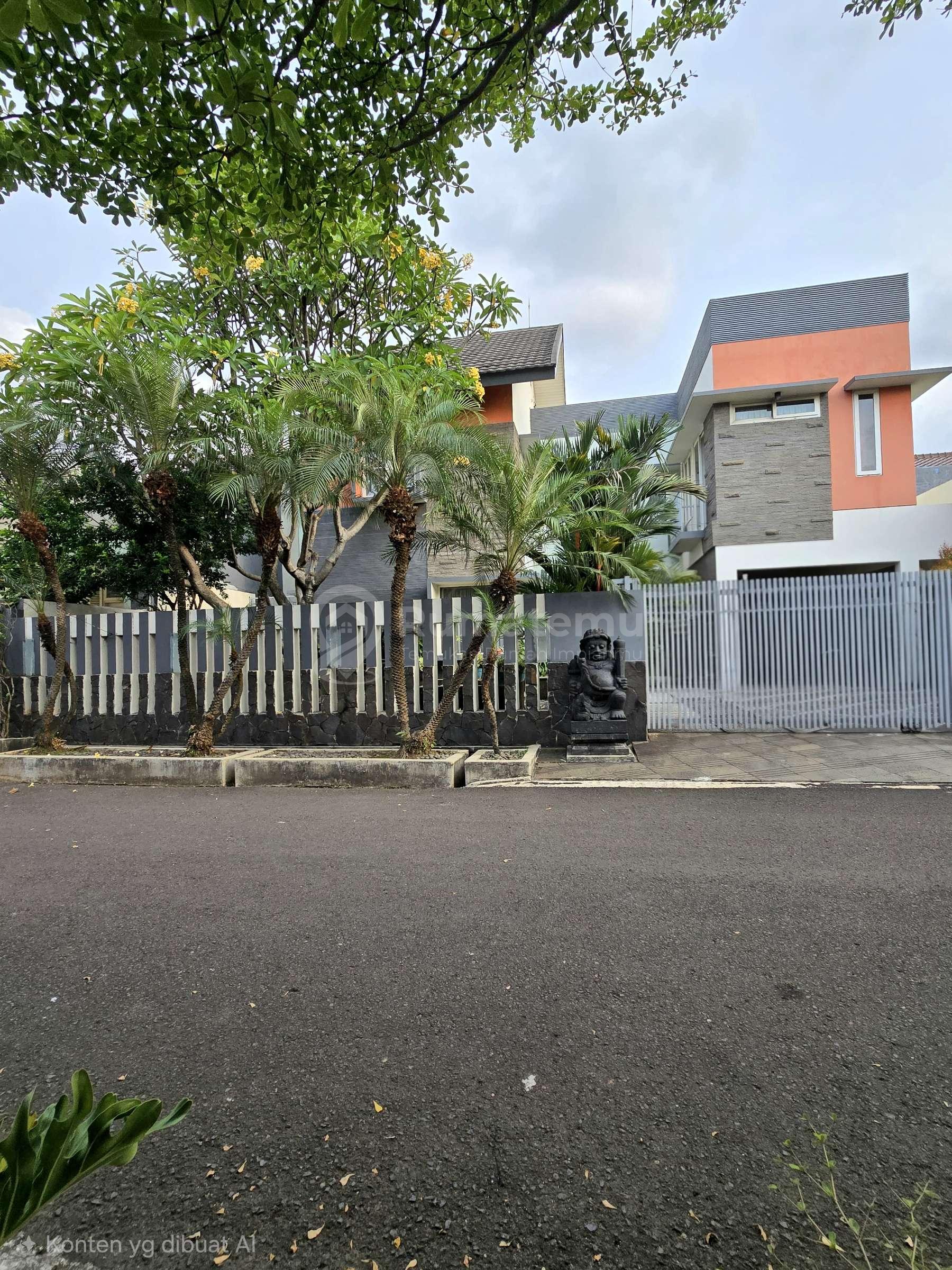 Rumah second dalam komplek Favorit area Duren Sawit Jaktim 