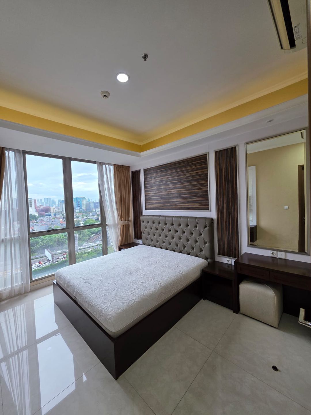 Apartemen Taman Anggrek Residence