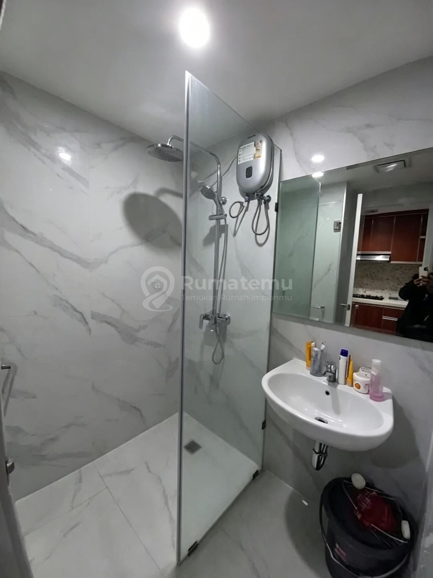 Apartemenaltizdekatstasiundibintaro