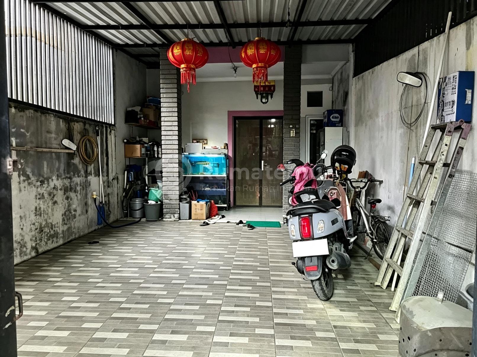 Dijual Rumah di Cengkareng Barat. Belakang Green Sedayu Mall