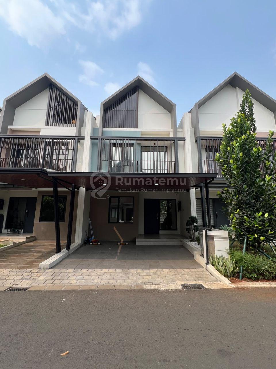 DIJUAL / DISEWAKAN - RUMAH BRAND NEW FULL FURNISH 2,5 LANTAI, CLUSTER LEONORA GADING SERPONG