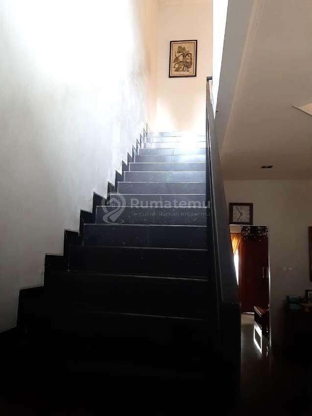 Rumah Melati Mas. 2 Lantai. 10X20. Jalan 2 Mobil. Siap Huni