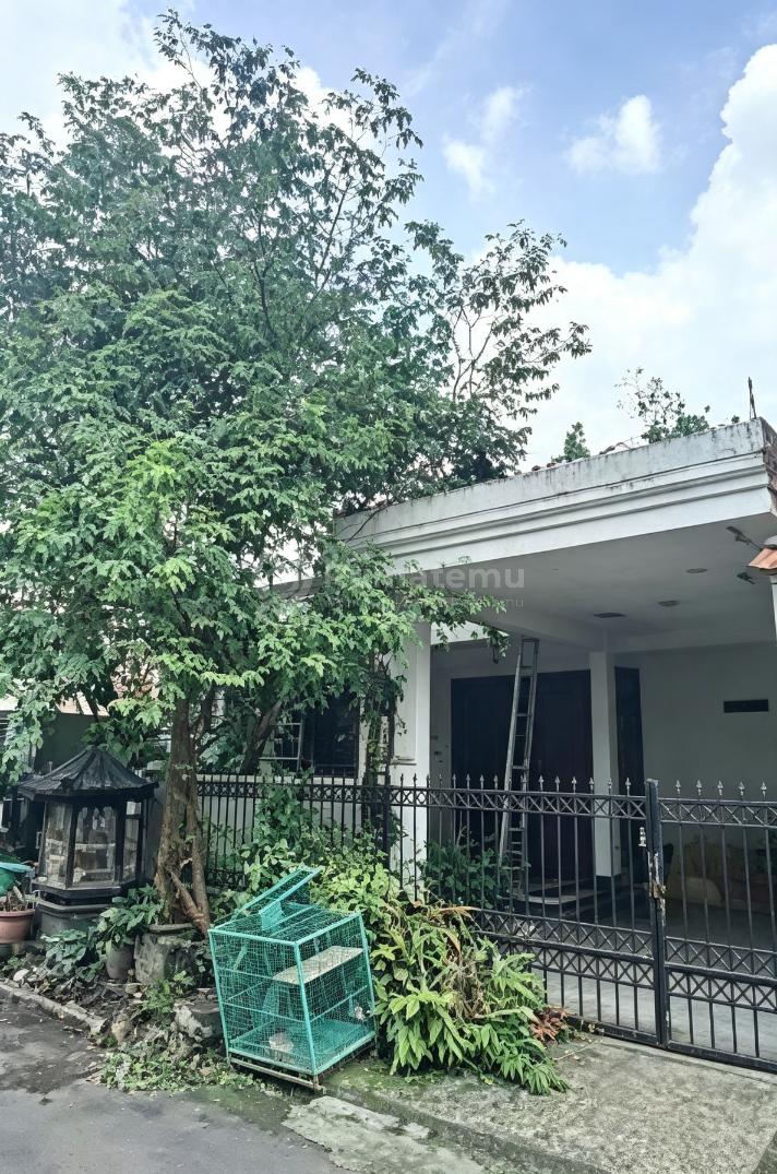 Jual Cepat Rumah Apa Adanya Tanah Luas di Limus Pratama Dekat Kota Wisata Cibubur