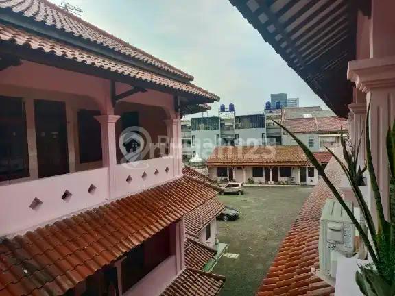 Tanah Berikut Bisnis Kos-Kosan Dekat Universitas Indonesia
