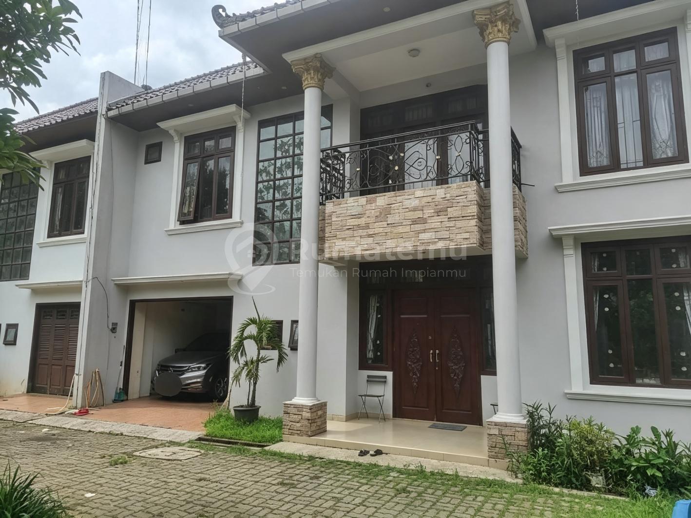Jual rumah town house 2 lantai konsep rumah modern 1 komplek di Pondok Labu, Cilandak