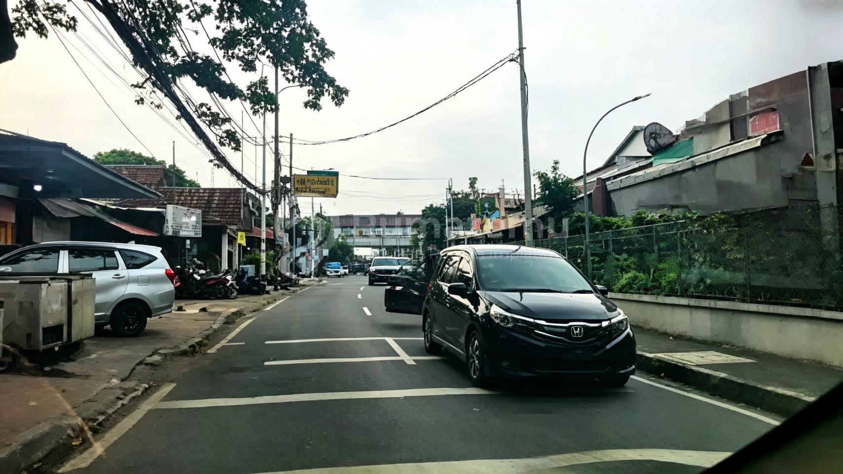 Rumah Tinggal Berlokasi Strategis di Lebak Bulus Cocok Utk Usaha