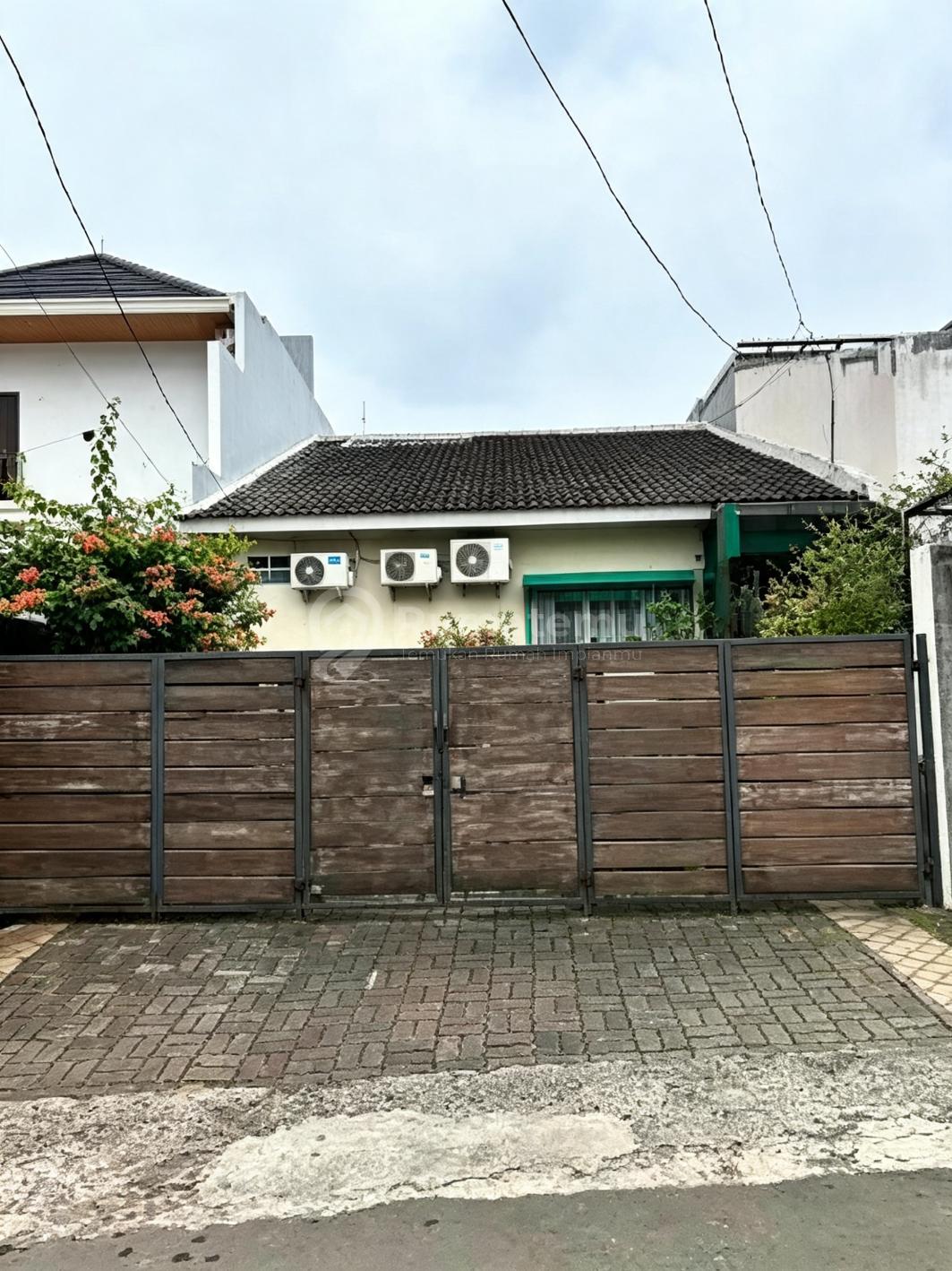 Rumah Bagus Vibes Villa di Cirendeu Tangerang Selatan
