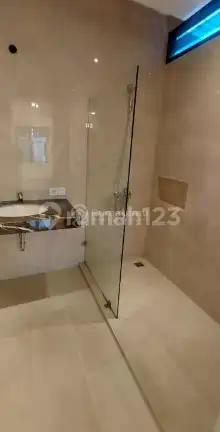 Rumah Classic Design Menarik Furnish Menarik Strategis