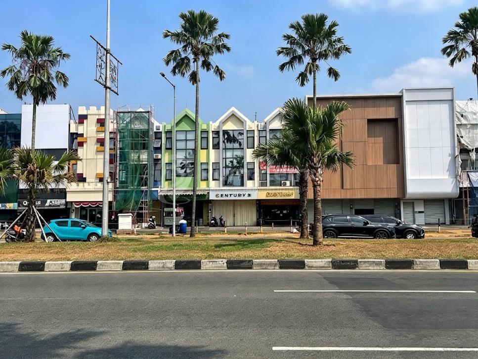 Disewa Ruko 3 Lantai Clean & Ready: Cocok Buat Kantor / Klinik