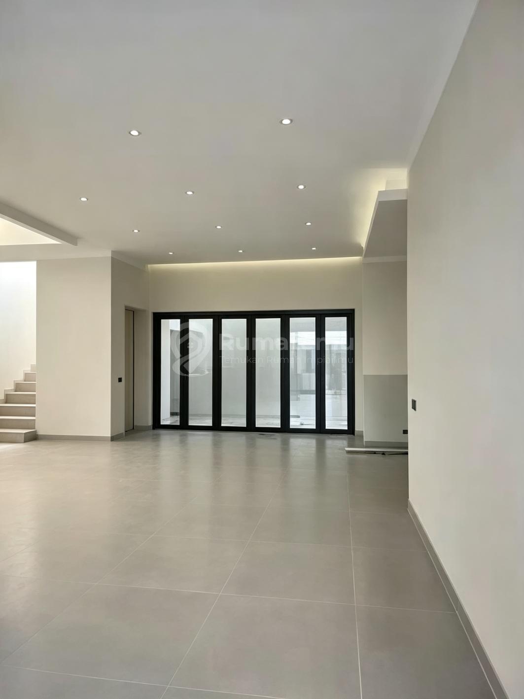 Dijual Rumah di Phg, Gading Serpong, Kt 4, Full Renov