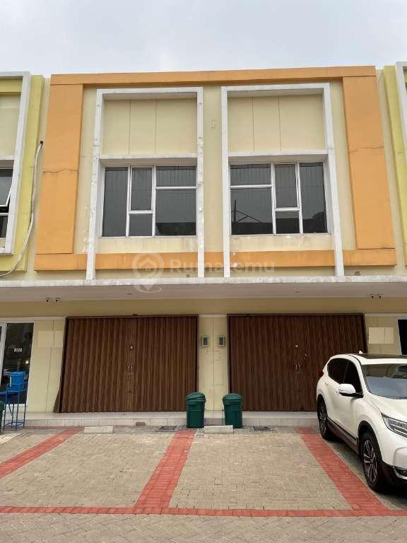 Jual cepat BU komplek ruko gandeng 2 Unit sudah direnovasi dan sudah di cat ulang di Gading Serpong