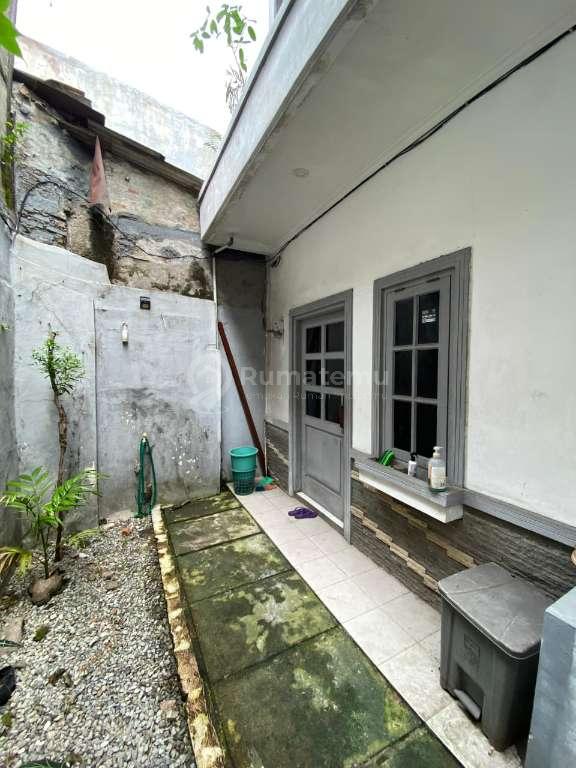Rumah 2,5 Lantai Bagus Murah di Matraman Dalam Pegangsaan Jakarta Pusat