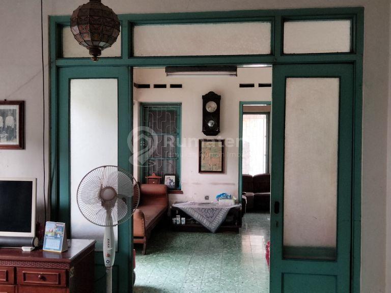 Rumah Klasik Solo Dekat Keraton Mangkunegaran