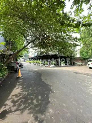 Tanah & Bangunan di Condet Jakarta Timur