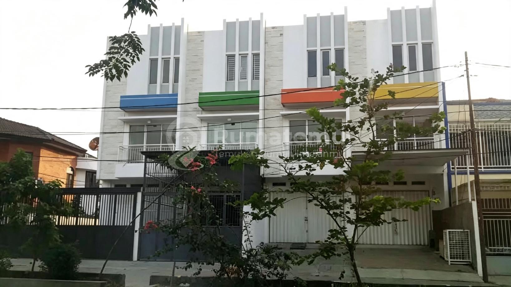 Jual TAMAN COSMOS,KEDOYA,KEBON JERUK JAKARTA BARAT