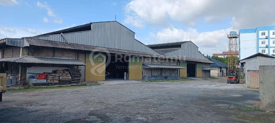 Cibitung [Tanah dan Bangunan]: Arah Kawasan Industri Mm2100- 4 Ha