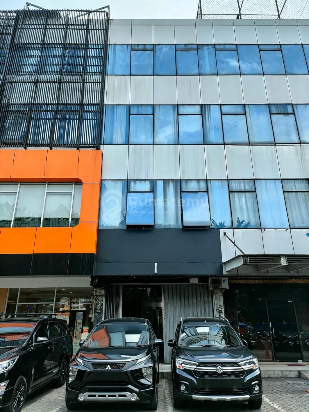 Dijual dan disewakan ruko komplek strategis di Rawamangun, Pulo Gadung, Jakarta Timur