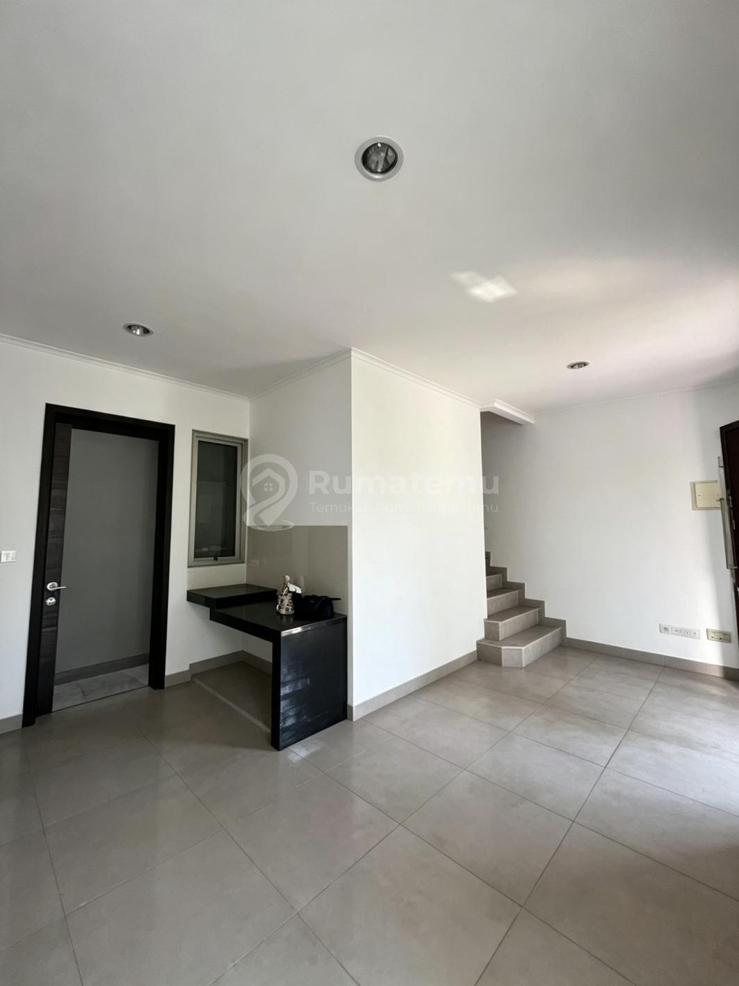 dijual rumah pik2 paling murah ukuran 6x10