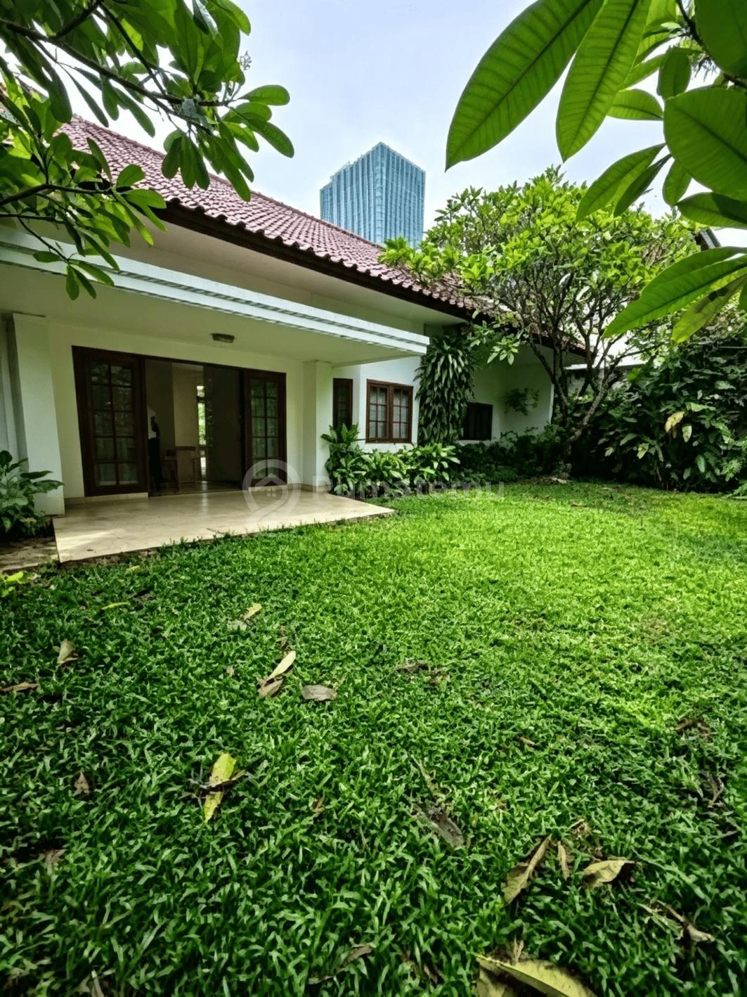 Dijual Rumah Strategis di Jl. Wijaya, Kebayoran Baru