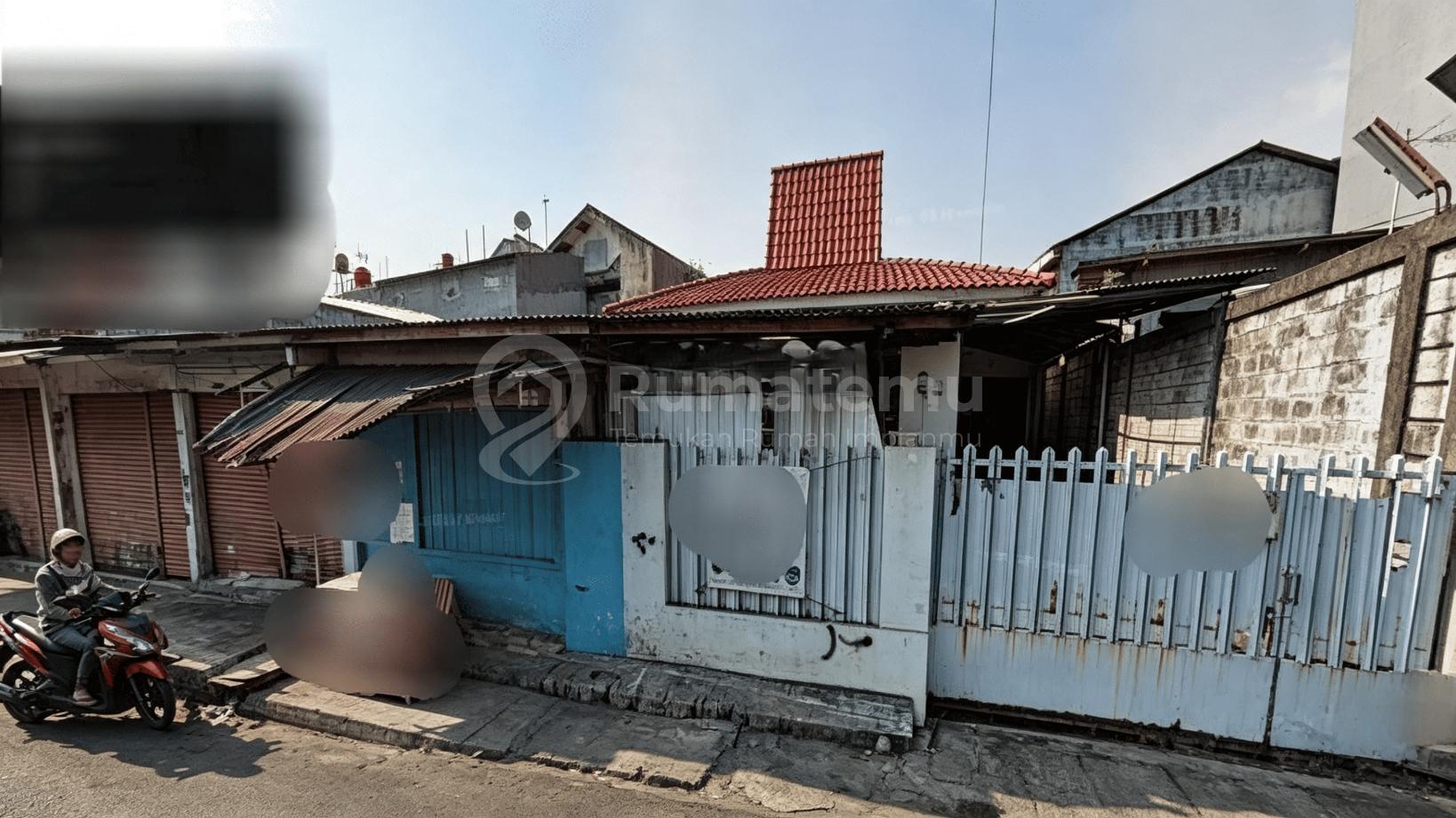 Dijual rumah siap huni Halaman Luas bisa parkir 6 s/d 10 mobil, Cipete Utara, Jakarta Selatan