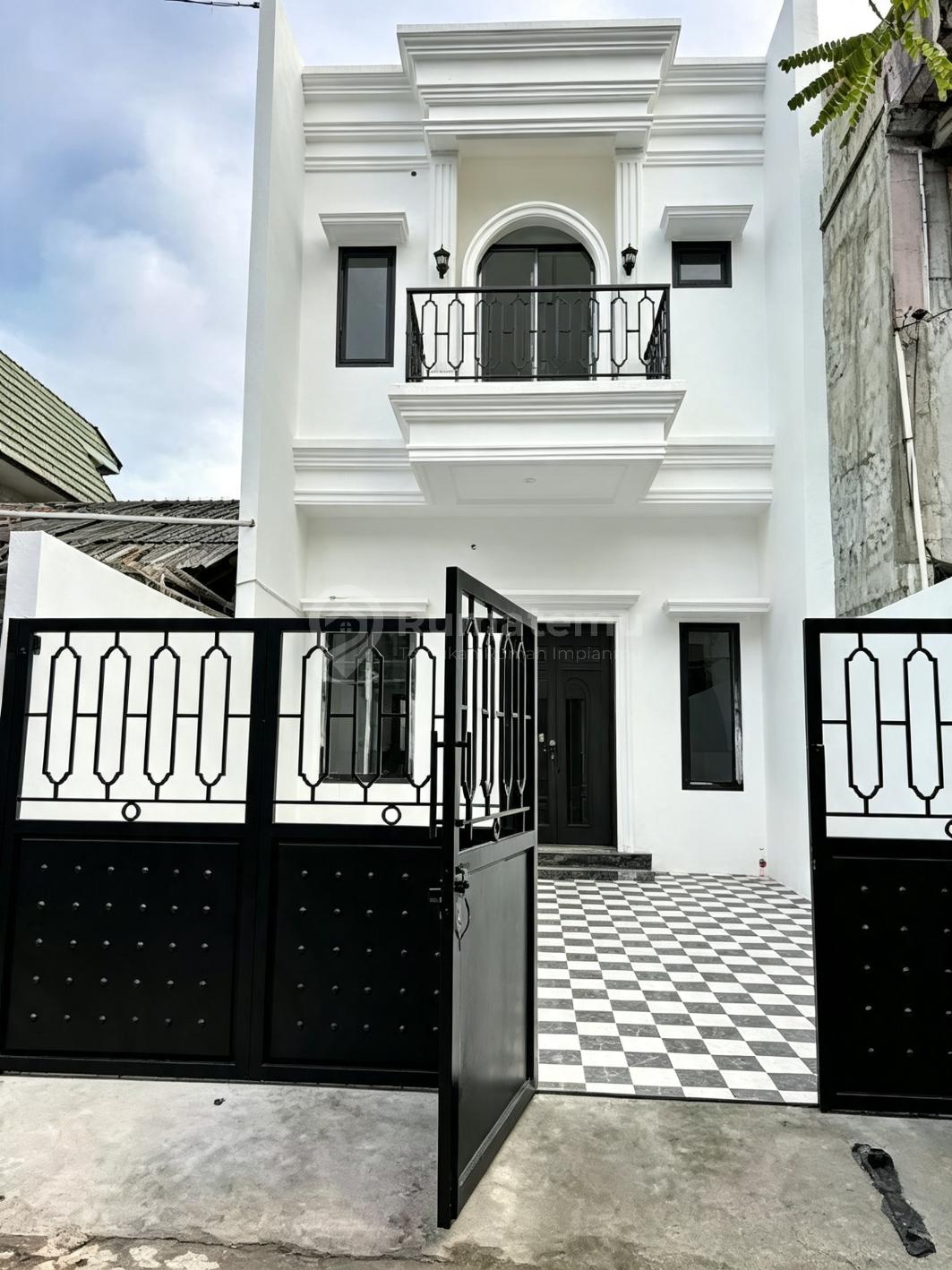 Dijual Rumah Baru 2 Lantai Type American Classic Dekat Bintaro