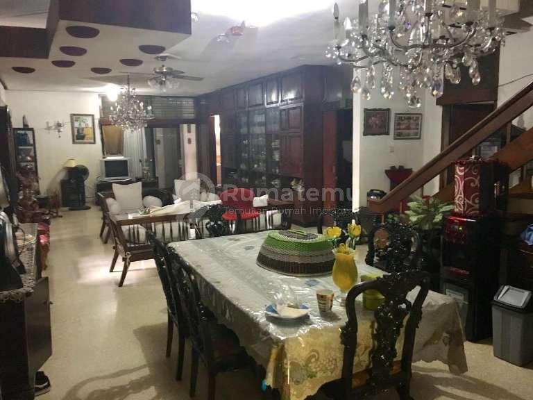 DIJUAL RUMAH MEWAH & LUAS - KOMPLEK GUDANG PELURU TEBET