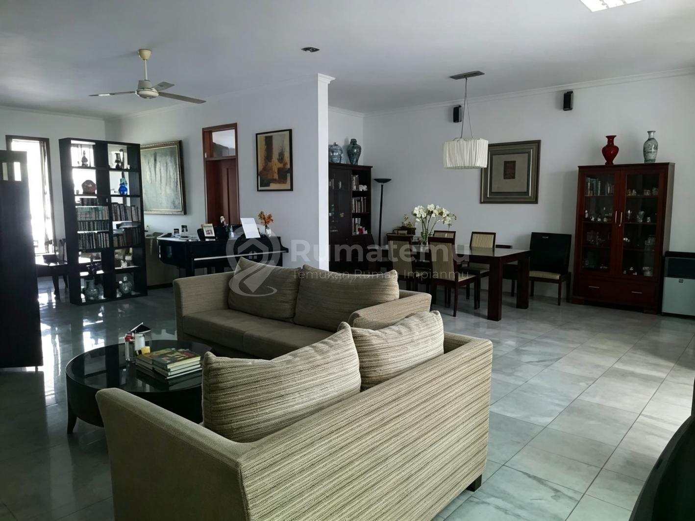 Dijual Rumah Siap Huni di Senopati, Kebayoran Baru