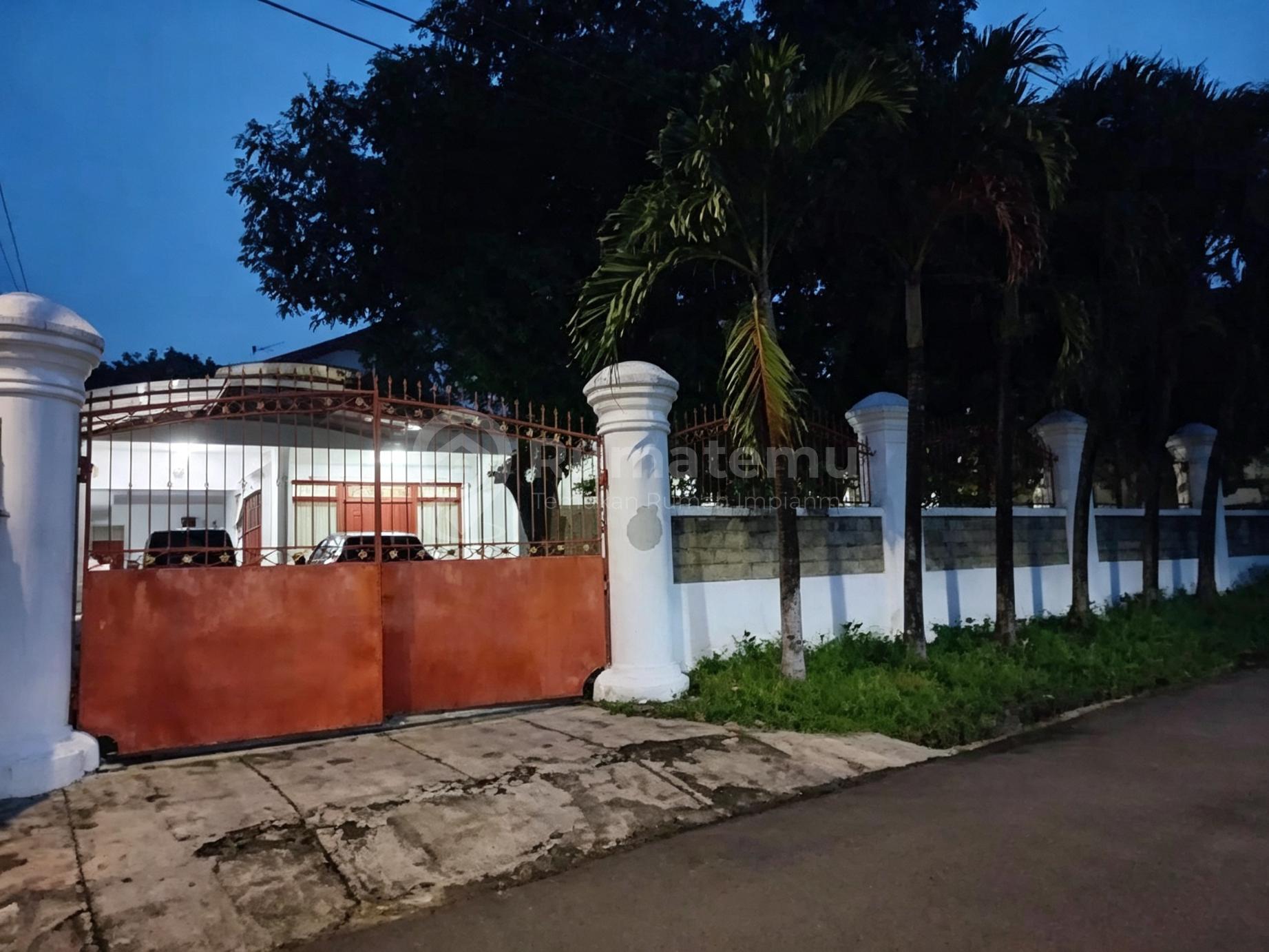 Dijual Rumah Luas Harga Menarik Furnish di Ulujami Pesanggrahan