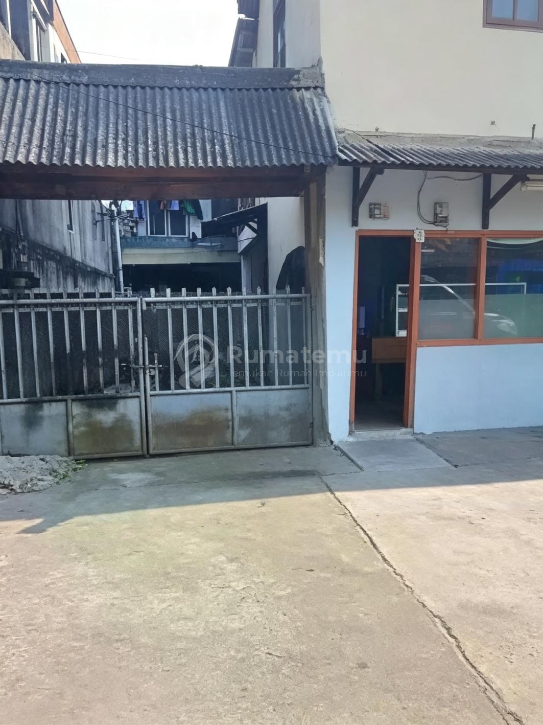Dijual Rumah Kontrakan dan Kios Siap Usaha di Jalan Utama Sakti Wijaya Kusuma, Grogol Petamburan - Jakarta Barat