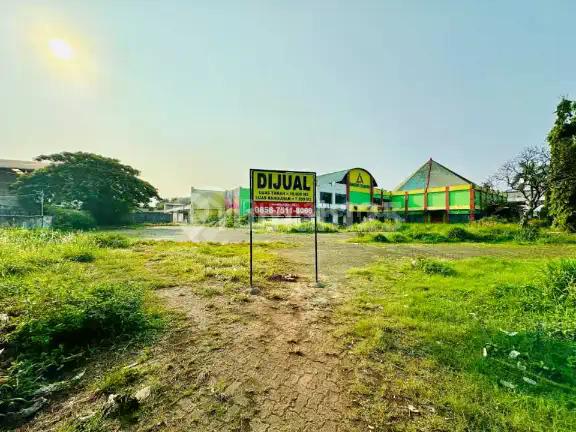 Bekas Supermarket Hitung Tanah Di Gatot Subroto Tangerang, Bagus