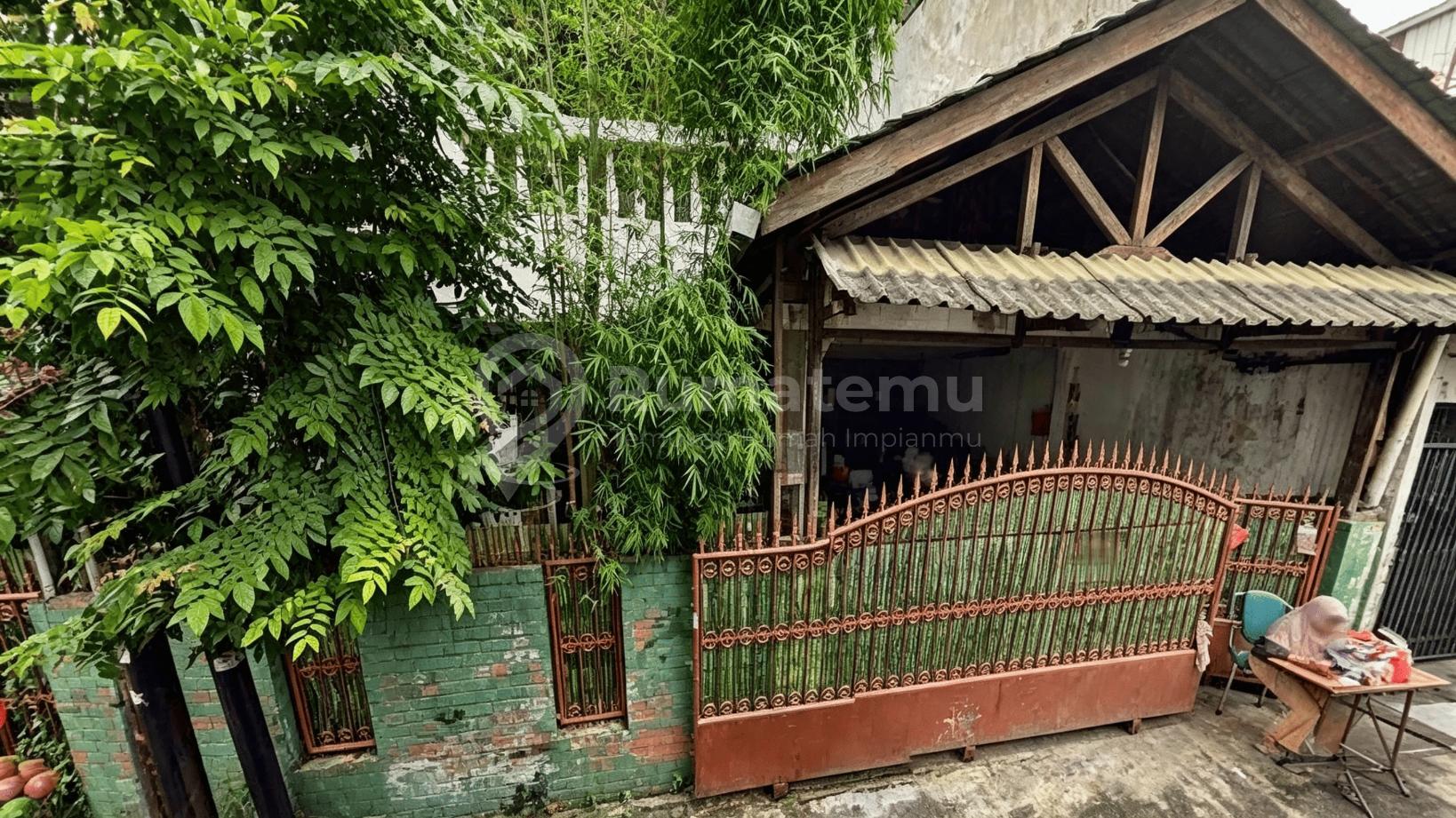 Dijual tanah hunian Akses jalan 2 mobil Hadap Selatan Tanah Letter T di Menteng Atas, Setiabudi, Jakarta Selatan