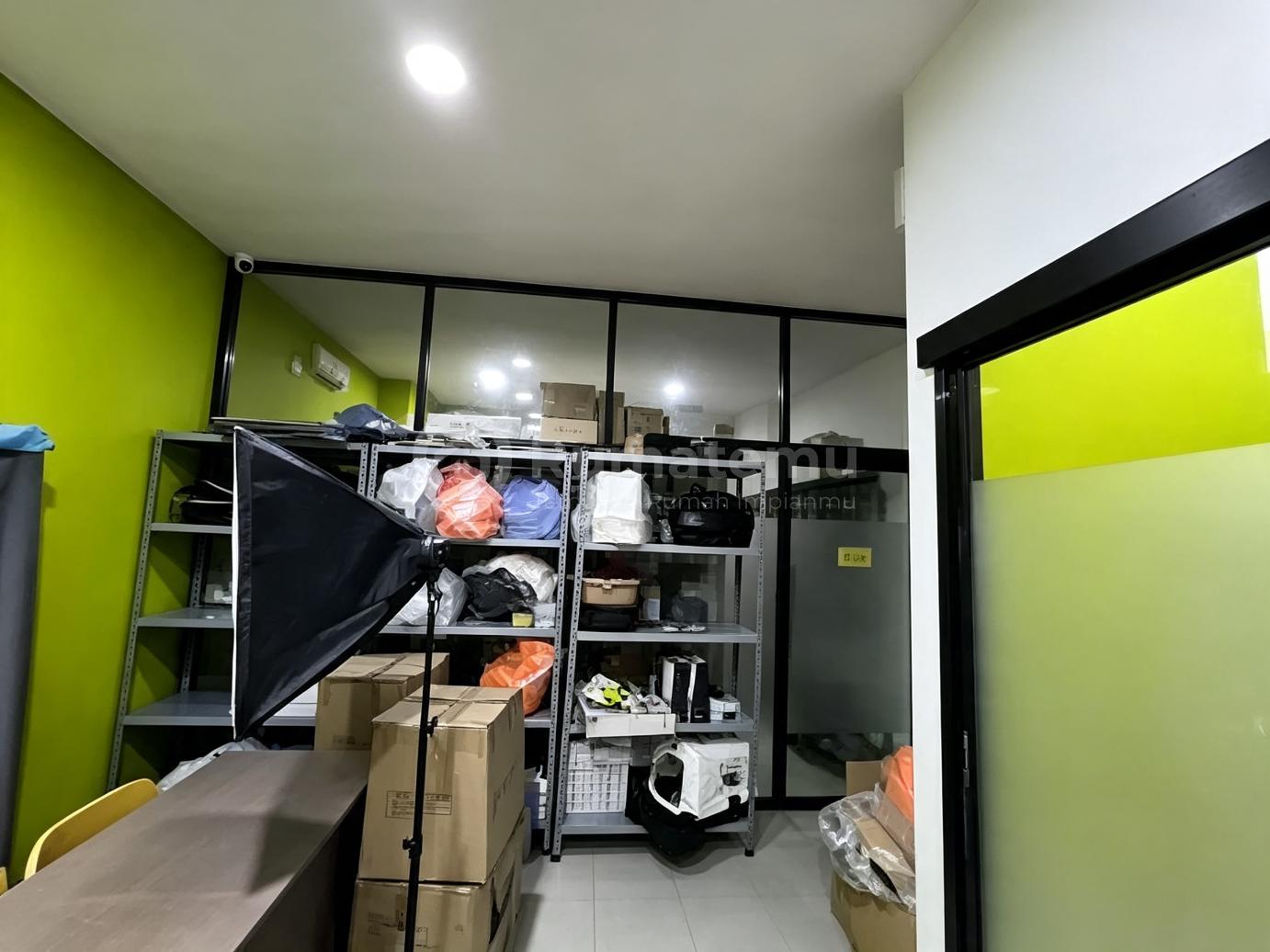 dijual RUKO GOLF LAKE VENICE,4,5 X 15 M,CENGKARENG,JAKARTA BARAT