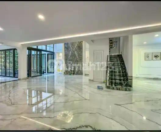 rumah mewah harga murah hadap Timur , di villa gading Indah kelapa gading