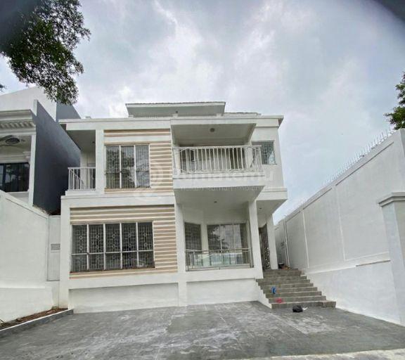 Rumah 2 lantai Best View dijual Cepat kawasan Sentul City 