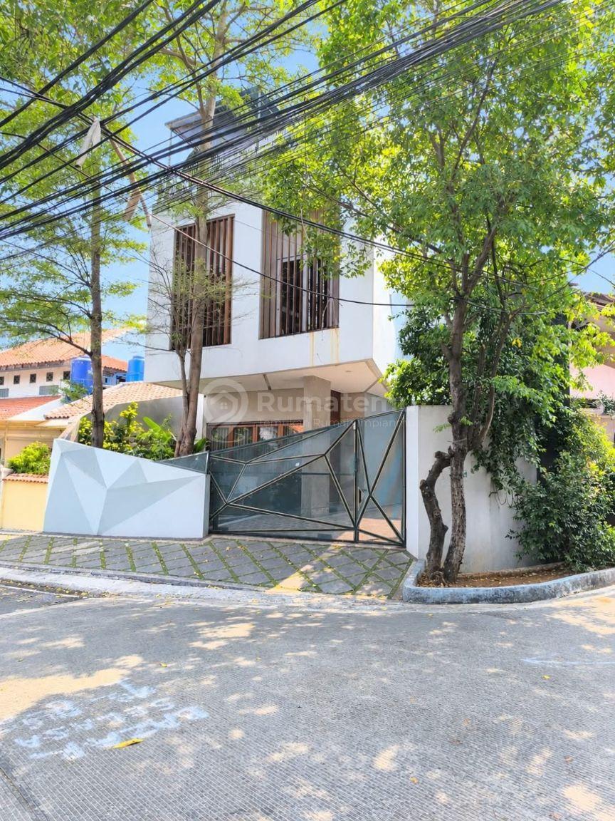 Rumah Modern Industrial Furnished Cempaka Baru Kemayoran Jakarta Pusat