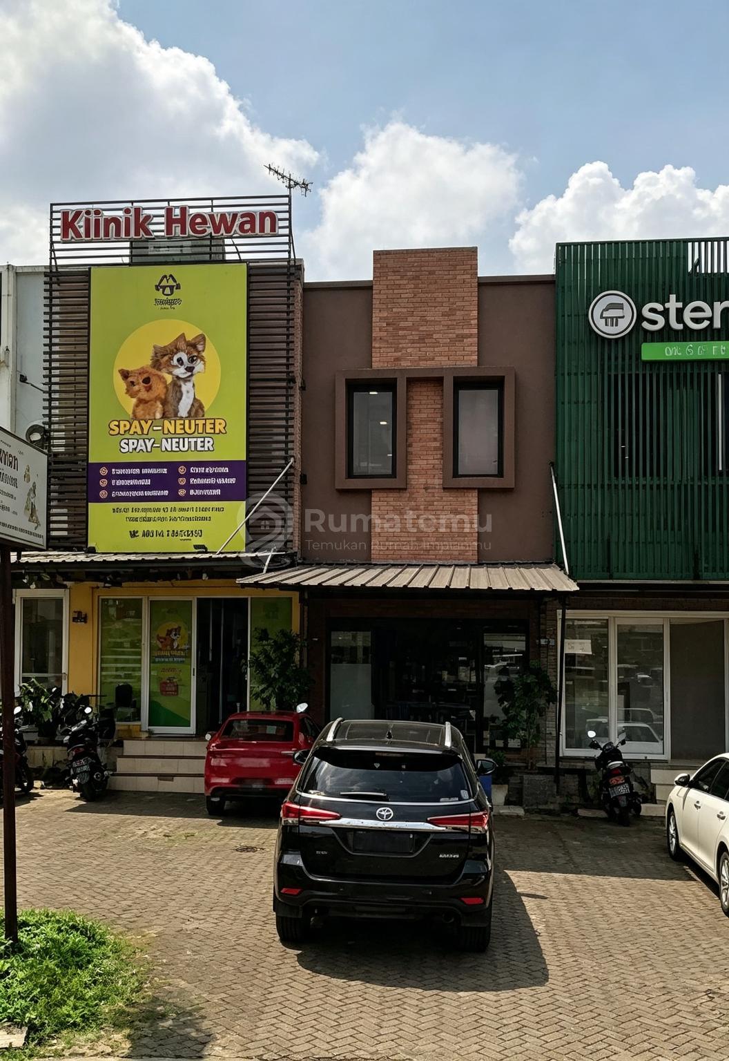  Dijual Ruko 2 Lantai Ex Kantor Dalam Komplek Perumahan Legenda Wisata Cibubur