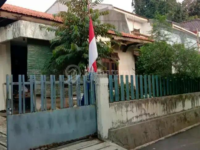 Jual Rugi..  Rumah Lama Hitung Tanah dekat Jl. Ciputat Raya, Pondok Pinang, Jakarta Selatan.