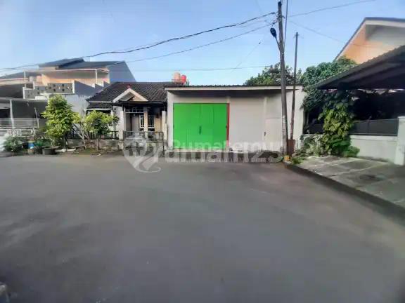 Rumah 1 Lantai Bonus Gudang di Villa Melati Mas Serpong