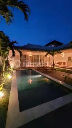 Brand New Beautyfull 4 B R Villa In Seminyak Bali