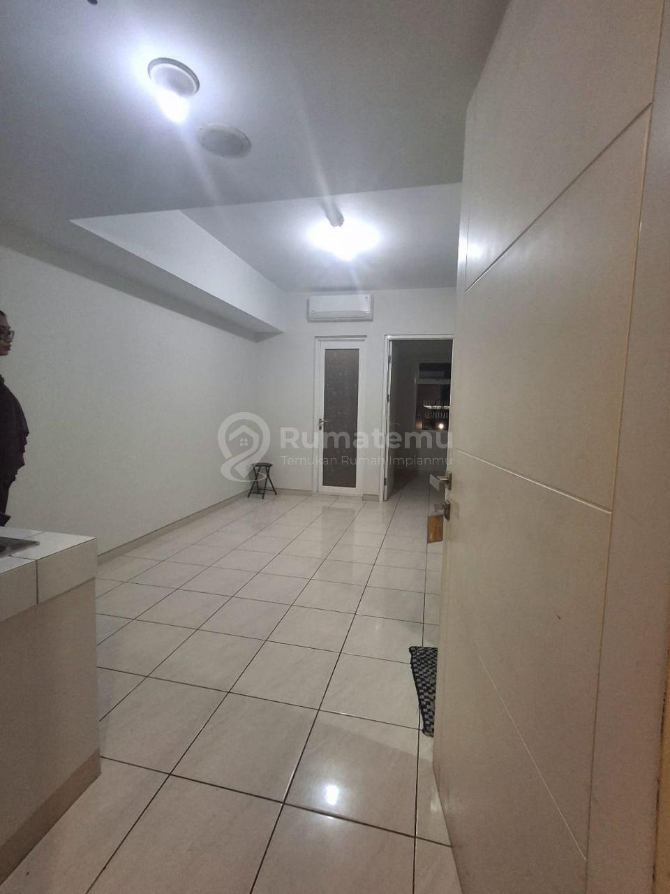 Dijual Apartemen The Springlake Summarecon Bekasi 3BR Siap Huni dengan Harga Murah